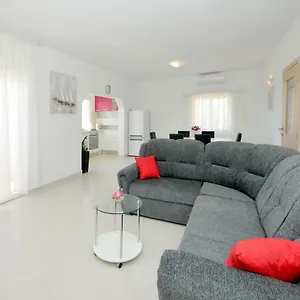  Apartament Mira Chorwacja